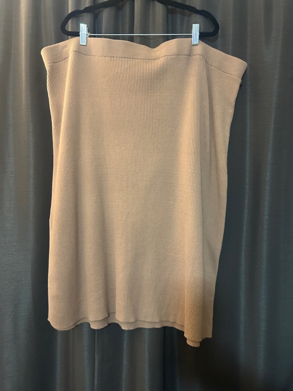 Ava & Viv Ribbed Midi Skirt in Tan
